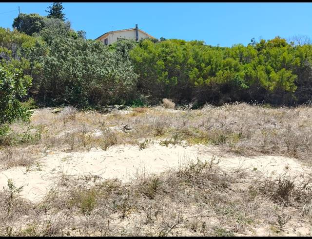 786M² VACANT LAND FOR SALE IN PARADISE BEACH